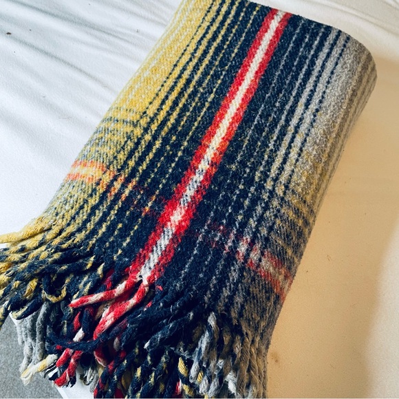 Vintage blue & yellow plaid Camp blanket heavy duty vintage 87x76 - Picture 1 of 12